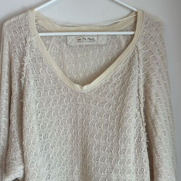 We the Free Free People open knit raw hem light weight cream sweater size medium - Picture 2 of 8